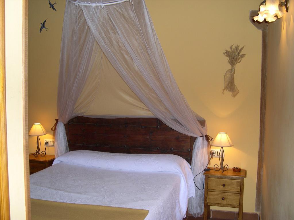 La Huerta De San Lorenzo Hotel Segovia Szoba fotó